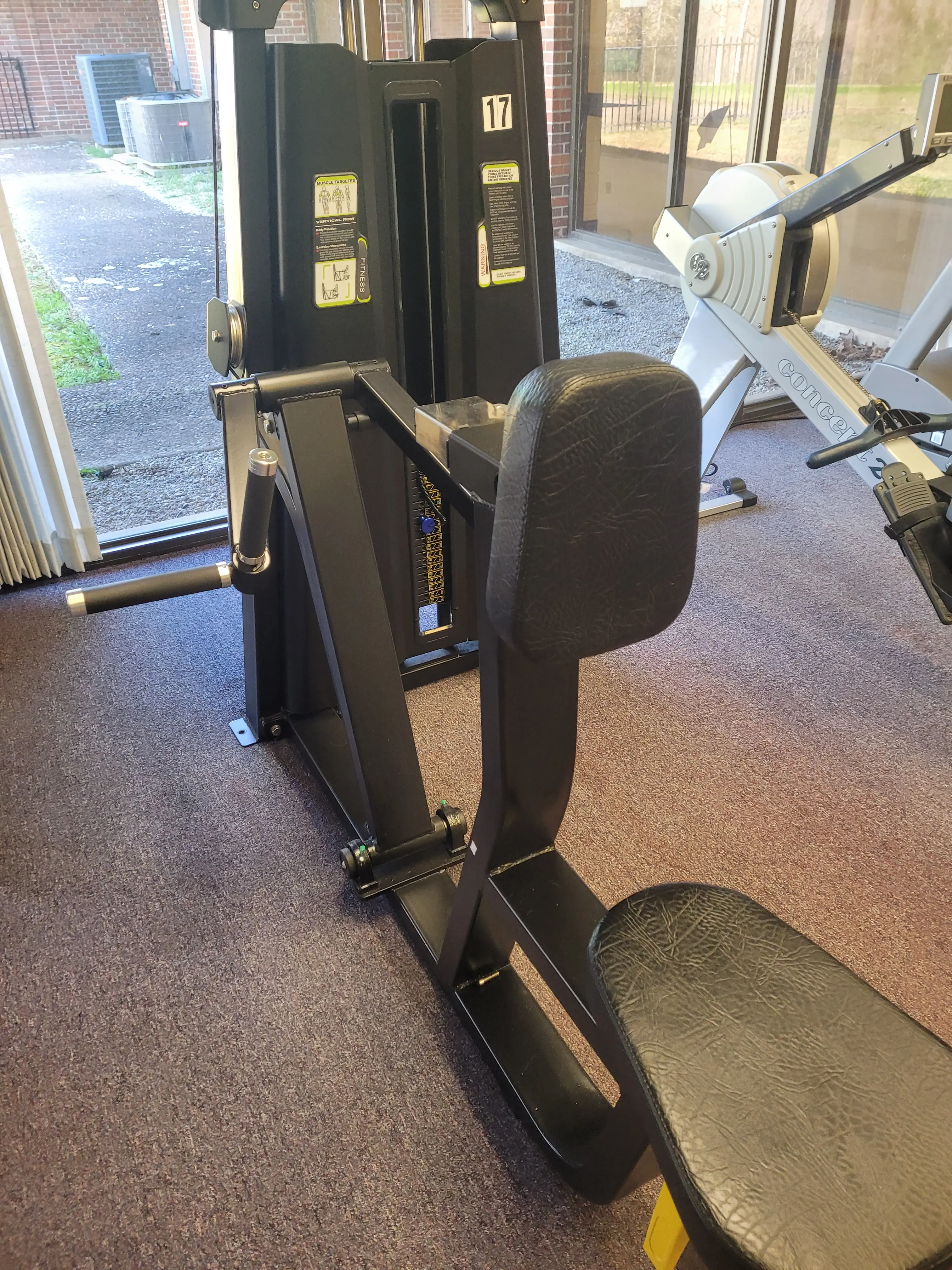 upright row machine